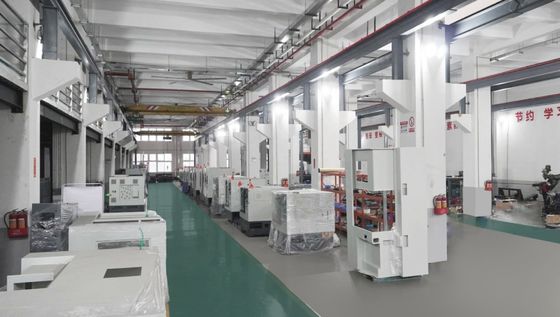 3 Axis CNC Turning And Milling Machine GSK SYNTEC Slant Bed Lathe Machine
